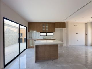 Foto 4 de CASAS MODERNAS EN CONJUNTO PRIVADO | ALTAGRACIA, MANTA