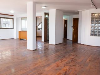 Foto 5 de NUEVA CORDOBA - HIPOLITO IRIGOYEN Nº 584 - PISO CATEGORIA!