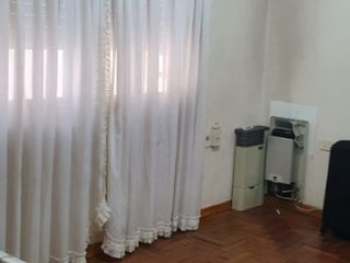 Foto 4 de Casa PH en venta en Quilmes Este