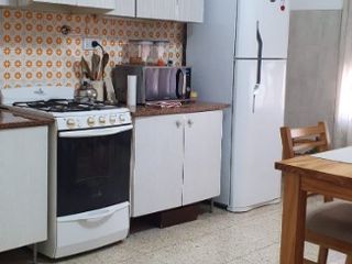Foto 2 de Casa PH en venta en Quilmes Este
