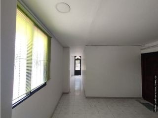 Foto 2 de Se vende aparta estudio por la avenida sur