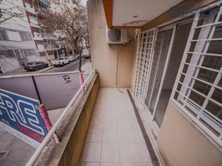 Foto 21 de Departamento en Villa Devoto 2 ambientes al frente 2 baños, balcón aterrazado y gran patio.