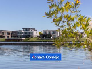 Foto 18 de VENTA Casa una planta en Vistas, Puertos (3 dormitorios, dependencia y pileta)