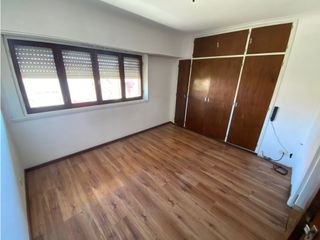 Foto 4 de Chalet 5 ambientes en Venta - Chauvin