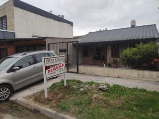Foto 1 de Casa en alquiler de 2 dormitorios c/ cochera en Trujui