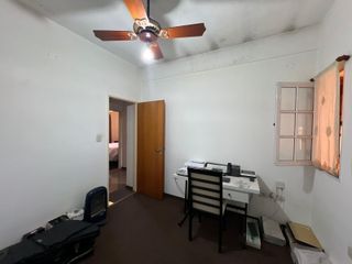 Foto 11 de Departamento 4 ambientes sobre Av Luro - Laferrere - APTO CREDITO
