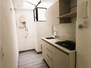 Foto 4 de Apartaestudio remodelado en venta en Laureles - Almería (AC)