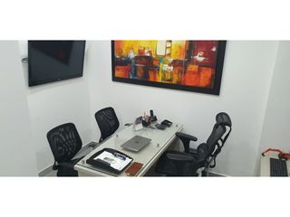 Foto 9 de Venta de oficina en BORACAY