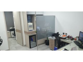 Foto 2 de Venta de oficina en BORACAY