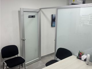 Foto 4 de Venta de oficina en BORACAY