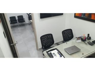 Foto 8 de Venta de oficina en BORACAY