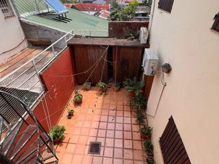 Foto 17 de EXCELENTE CASA CENTRICA DE DOS PLANTA EN VENTA CON ESCRITURA