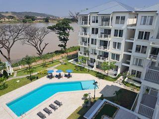 Foto 15 de VENTA Departamento de 2 dormitorios con vista al Rio  Av. Leon Febrescordero