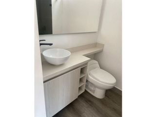 Foto 7 de VENDO APARTAMENTO EN EL POBLADO