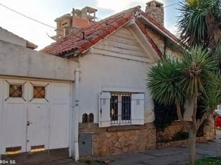 Foto 6 de VENDO CHALET DE ESTILO EN LA PERLA A METROS DE LA PLAYA