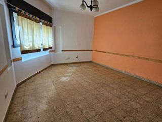 Foto 4 de CASA CÉNTRICA EN VENTA, 2 HAB.