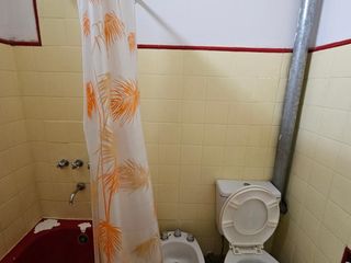 Foto 8 de CASA CÉNTRICA EN VENTA, 2 HAB.