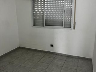 Foto 3 de Centenario 419 - dpto en planta alta-