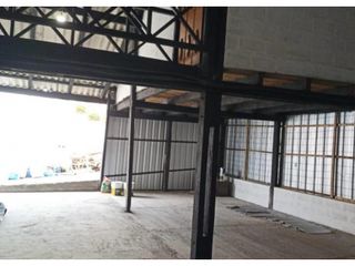 Foto 4 de Carcelén, Galpón en Renta, 360m2, 5 Ambientes