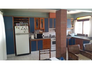 Foto 1 de VENTA O PERMUTA DE ESPECTACULAR CASA EN RIVADAVIA (X DPTO CIUDAD MZA)