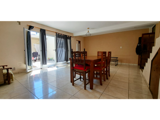 Foto 2 de Venta Casa 3 dormitorios Microcentro. Apta Credito