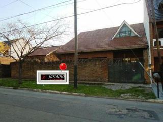 Foto 1 de CHALET -LOTE 1060 m2