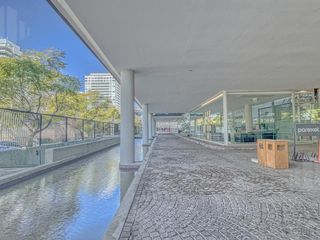 Foto 6 de Gran Oficina amoblada en moderno edificio de categoría - Seguridad - 9 cocheras