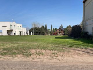 Foto 4 de Venta Terreno en  La Chacra Barrio Privado