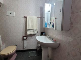 Foto 22 de CASA DE ESTILO EN 3 PLTAS - 260 m2