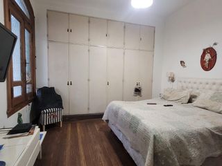 Foto 12 de CASA DE ESTILO EN 3 PLTAS - 260 m2