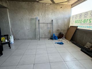 Foto 6 de Local en  zona comercial amplio y plantas libres