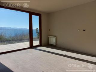 Foto 17 de Departamento en venta de 5 ambientes en Bariloche sobre costa de lago