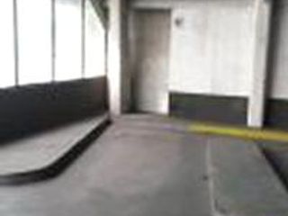 Foto 2 de EXCELENTE COCHERA EN UNO DE LOS MEJORES EDIFICIOS DE COCHERAS DE ADROGUE