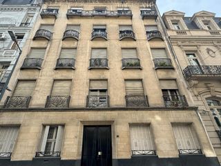Foto 3 de Venta: Piso de categoría · Estilo Art Déco · Recoleta · 8 ambientes · Terraza · Baulera