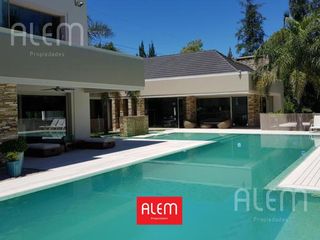 Foto 42 de Casa en venta en St. Thomas Canning | Triple lote