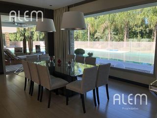 Foto 6 de Casa en venta en St. Thomas Canning | Triple lote