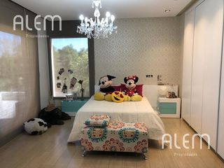 Foto 17 de Casa en venta en St. Thomas Canning | Triple lote