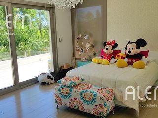 Foto 18 de Casa en venta en St. Thomas Canning | Triple lote