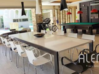 Foto 29 de Casa en venta en St. Thomas Canning | Triple lote