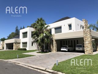 Foto 41 de Casa en venta en St. Thomas Canning | Triple lote