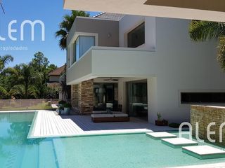 Foto 31 de Casa en venta en St. Thomas Canning | Triple lote