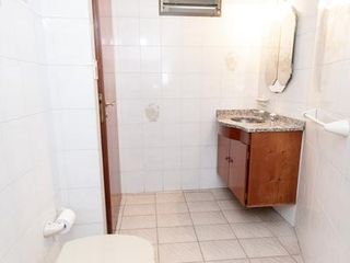 Foto 17 de VENTA LOCAL CON VIVIENDA  314 M2 VALENTIN ALSINA