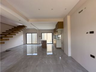 Foto 8 de CASAS INDEPENDIENTES A ESTRENAR CERCA AL PARQUE ALTAGRACIA, MANTA