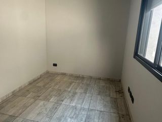 Foto 18 de VENTA PH 3 AMB CON BALCON Y PATIO , DOS HAB , DOS BAÑOS. Superficie tiene 50 m2 cubiertos y 13 m2 descubiertos