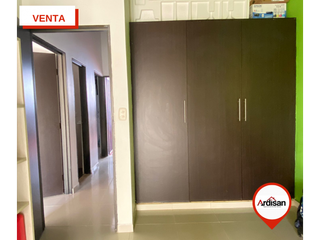 Foto 8 de LINDA CASA DE DOS PISOS PISOS EN SECTOR RESIDENCIAL