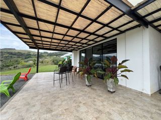 Foto 33 de Se Vende hermosa finca en el Lago Calima