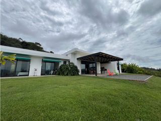 Foto 6 de Se Vende hermosa finca en el Lago Calima