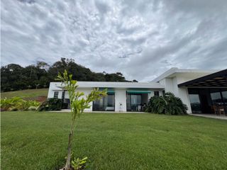 Foto 4 de Se Vende hermosa finca en el Lago Calima