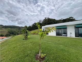 Foto 5 de Se Vende hermosa finca en el Lago Calima