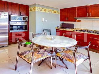 Foto 5 de Casa en venta Cumbayá 240 m2 dentro de Urbanización Privada.